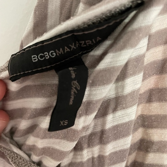BCBGMaxAzria long sleeve scoop back top - Picture 4 of 5